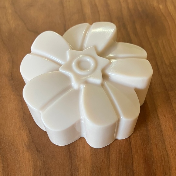 Handmade Goats Milk Soap. Snickerdoodle. - Picture 1 of 2